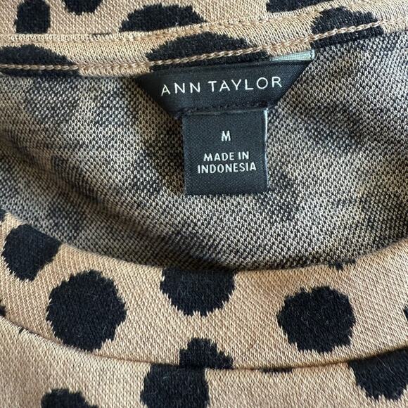 Ann Taylor Women’s Sz Medium Pullover Sweatshirt Animal Print Crewneck - Picture 3 of 7